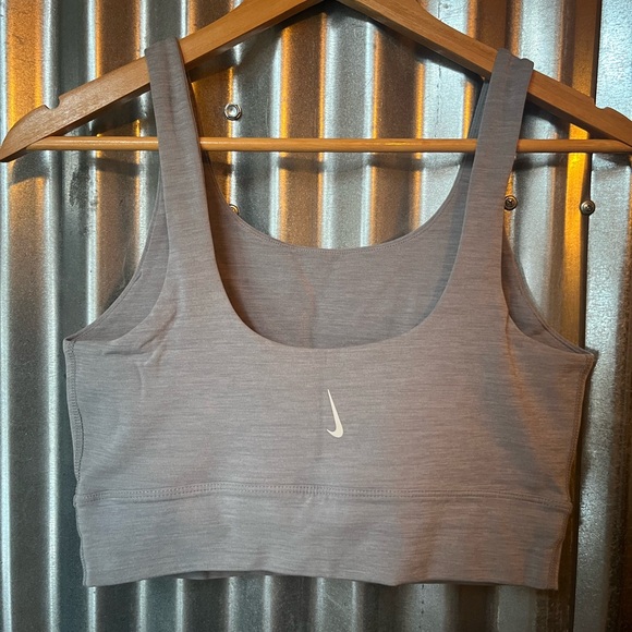 Nike Yoga Luxe Infinalon Cropped Tank Bra - Picture 7 of 9